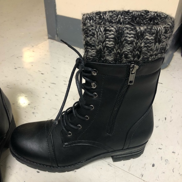 Black Combat Boots- Size 7 - Picture 3 of 3